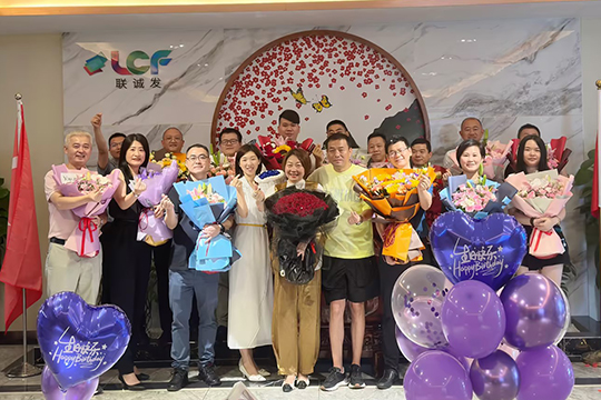 稳中求进，顺势而为 | 熊猫体育 2023年中总结暨表彰大会圆满举行！ 